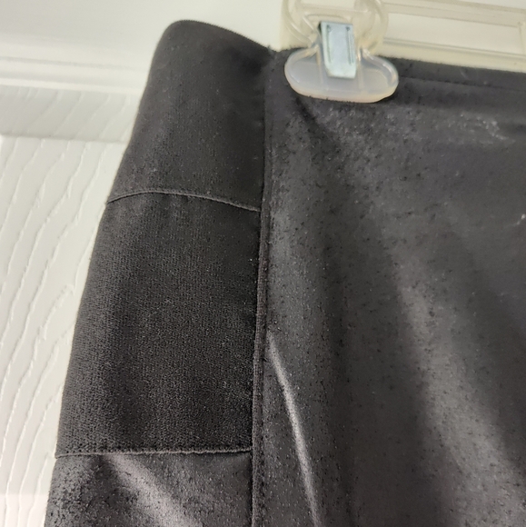 Jessica Simpson faux leather maternity leggings - Picture 2 of 4